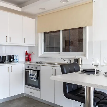 Charming 1br With Balcony Heart Of * Larnaca